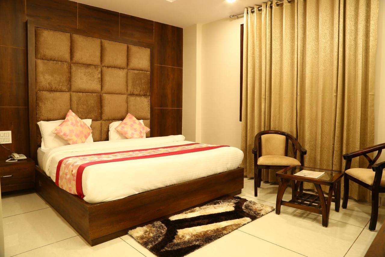 Hotel Kush Ganga - 50 Meter From Har Ki Pauri, Haridwar Exterior photo